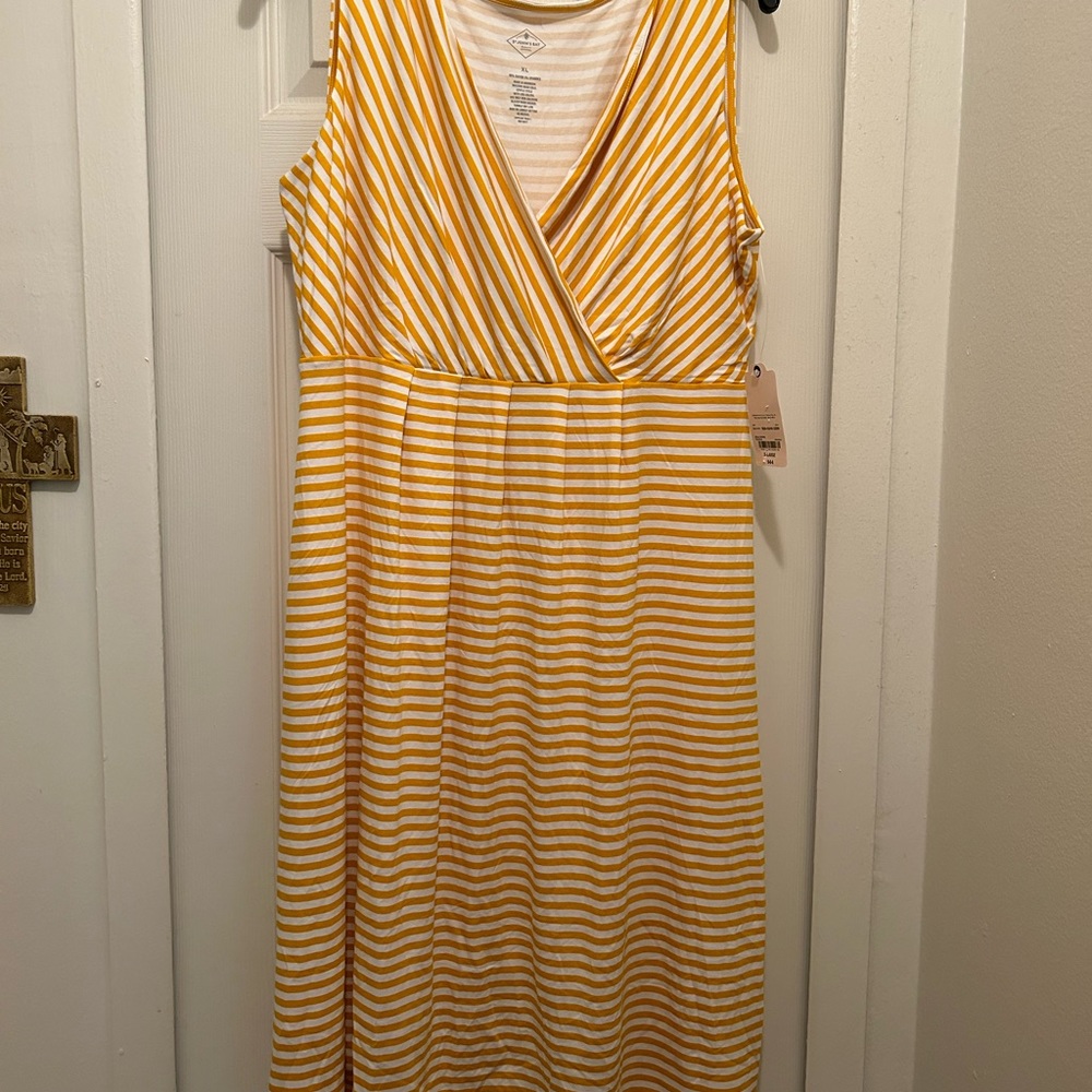 Brand new St. John’s Bay gold & white striped casual dress. Great for summer! - Picture 2 of 3
